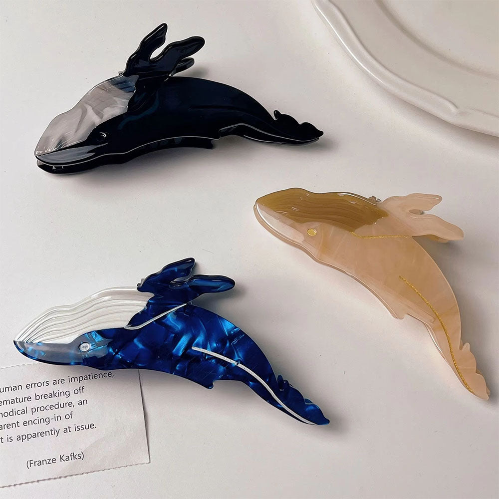 Whale Hair Claw
